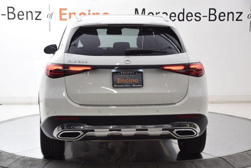 Polar White 2026 Mercedes-Benz GLC 300 Base