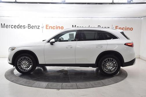 Polar White 2026 Mercedes-Benz GLC 300 Base