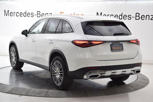 Polar White 2026 Mercedes-Benz GLC 300 Base