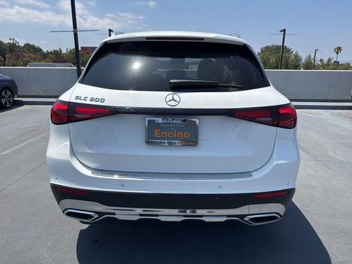 Polar White 2026 Mercedes-Benz GLC 300 Base
