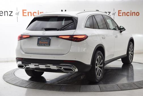 Polar White 2024 Mercedes-Benz GLC 300 Base