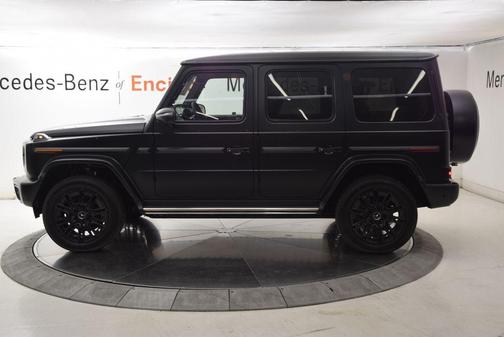 Black Magno 2027 Mercedes-Benz G-Class G 580e