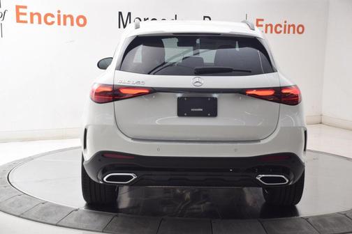 2026 Mercedes-Benz GLC 300 Base