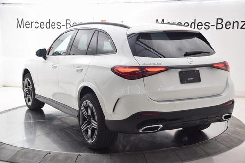 2026 Mercedes-Benz GLC 300 Base