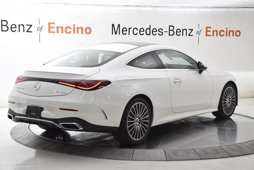 Polar White 2026 Mercedes-Benz CLE 450 4MATIC