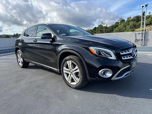 Night Black 2020 Mercedes-Benz GLA 250 4MATIC