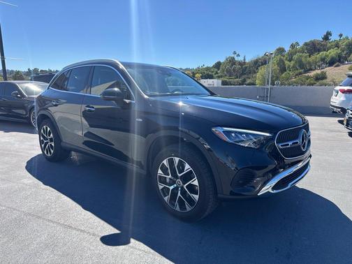 Polar White 2025 Mercedes-Benz GLC 350e Base