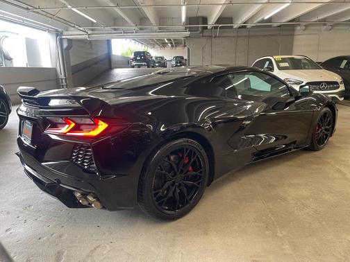 2023 Chevrolet Corvette Stingray w/2LT