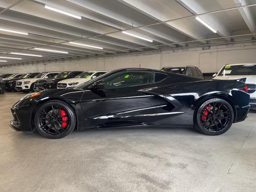 2023 Chevrolet Corvette Stingray w/2LT
