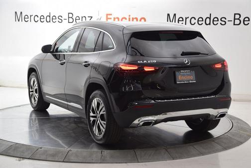 Night Black 2026 Mercedes-Benz GLA 250 4MATIC