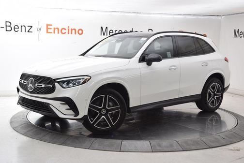 Polar White 2026 Mercedes-Benz GLC 300 4MATIC
