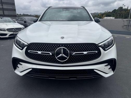 Polar White 2026 Mercedes-Benz GLC 300 4MATIC