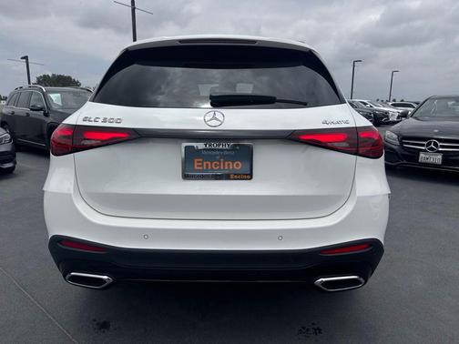 Polar White 2026 Mercedes-Benz GLC 300 4MATIC
