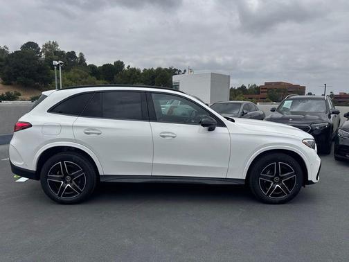 Polar White 2026 Mercedes-Benz GLC 300 4MATIC