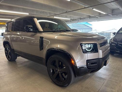 Lantau Bronze Metallic 2023 Land Rover Defender 110 V8