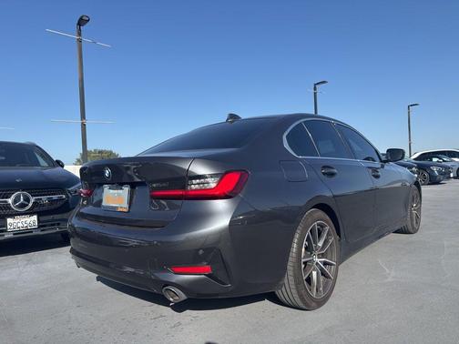 2021 BMW 330 330i