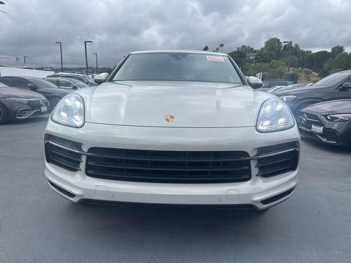 Chalk 2021 Porsche Cayenne Cayenne