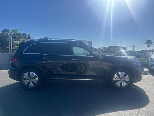 Night Black 2023 Mercedes-Benz EQB 300 4MATIC