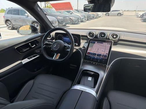 Polar White 2023 Mercedes-Benz GLC 300 4MATIC