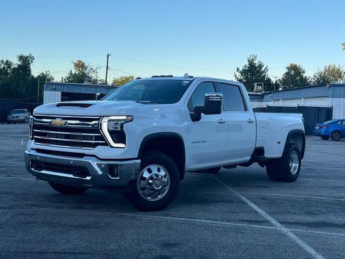 2025 Chevrolet Silverado 3500 LTZ
