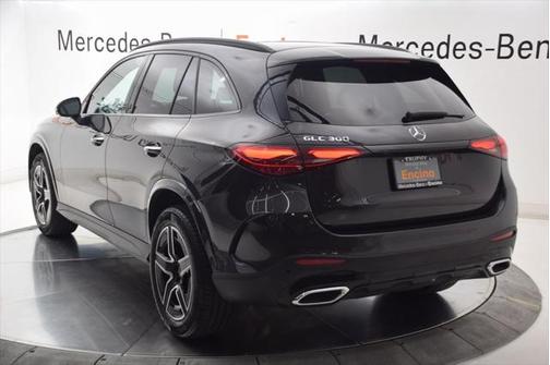 2025 Mercedes-Benz GLC 300 Base