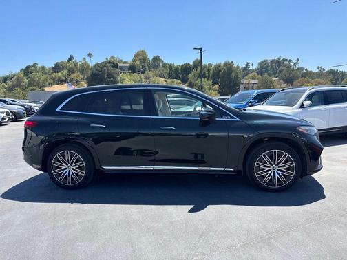 Emerald Green Metallic 2023 Mercedes-Benz EQS 580 4MATIC