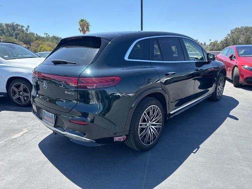 Emerald Green Metallic 2023 Mercedes-Benz EQS 580 4MATIC