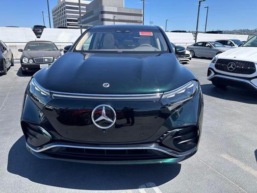 Emerald Green Metallic 2023 Mercedes-Benz EQS 580 4MATIC