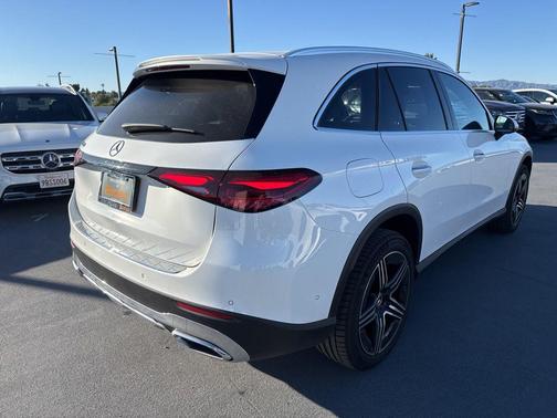 2026 Mercedes-Benz GLC 300 Base