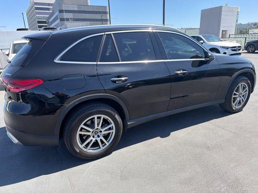 Black 2023 Mercedes-Benz GLC 300 4MATIC