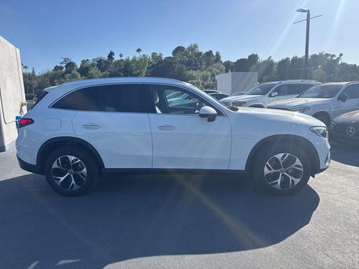 Polar White 2025 Mercedes-Benz GLC 350e Base