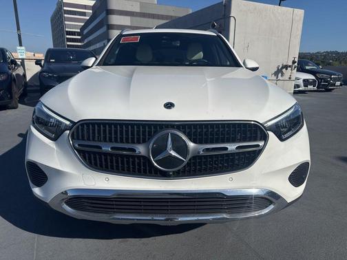 Polar White 2025 Mercedes-Benz GLC 350e Base