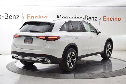 Polar White 2025 Mercedes-Benz GLC 350e Base