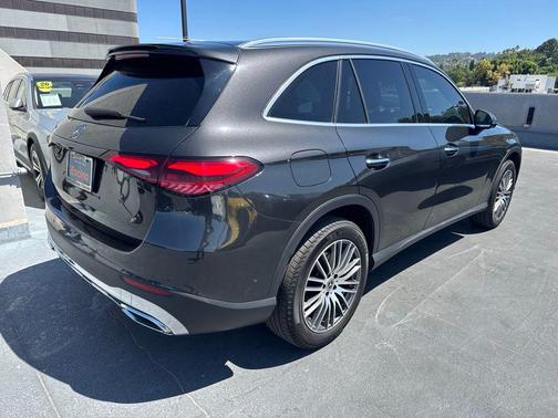 Graphite Grey Metallic 2023 Mercedes-Benz GLC 300 Base