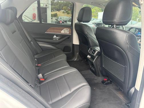 Polar White 2026 Mercedes-Benz GLE 350 Base