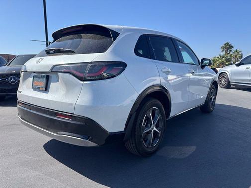 Platinum White Pearl 2024 Honda HR-V EX-L