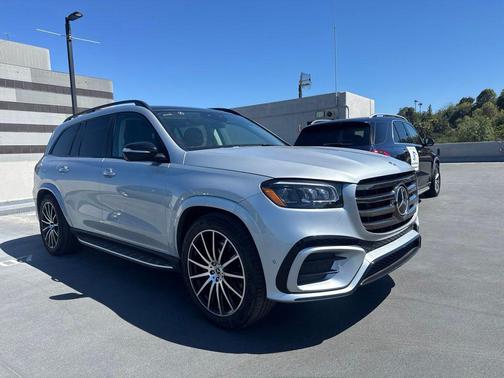 Cirrus Silver Metallic 2026 Mercedes-Benz GLS 450 4MATIC