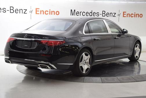 Obsidian Black 2026 Mercedes-Benz Maybach S 580 4MATIC