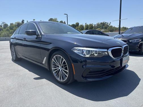 Imperial Blue Metallic 2019 BMW 530 530i
