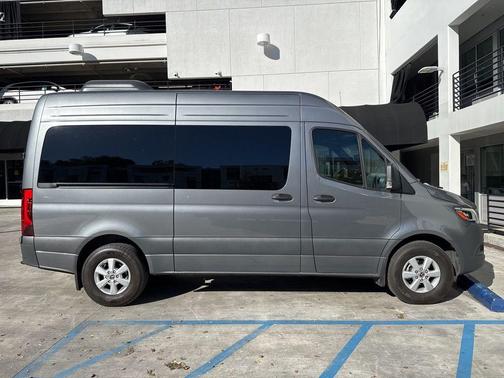 2024 Mercedes-Benz Sprinter 2500 Standard Roof