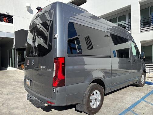 2024 Mercedes-Benz Sprinter 2500 Standard Roof