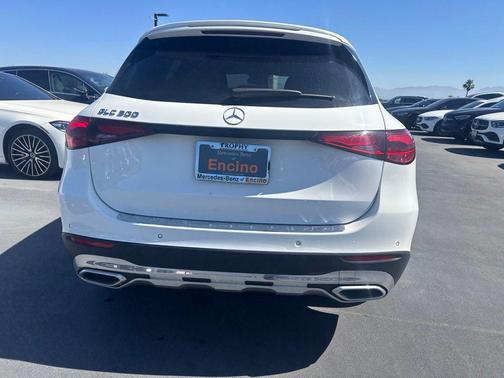 Polar White 2024 Mercedes-Benz GLC 300 Base