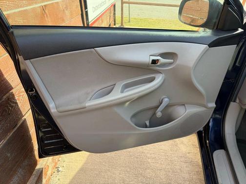 2011 Toyota Corolla S