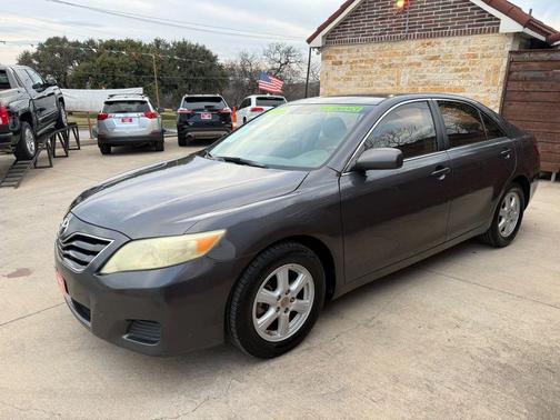 2010 Toyota Camry LE