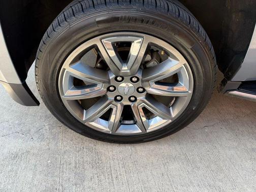 2016 Chevrolet Suburban LTZ