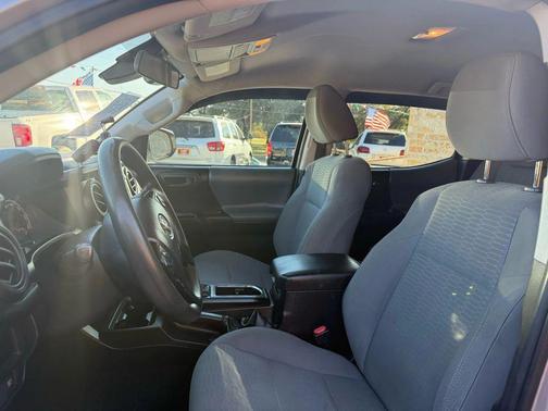 2018 Toyota Tacoma SR