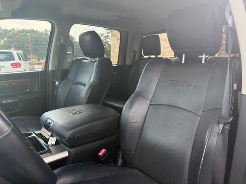 2015 RAM 1500 Laramie