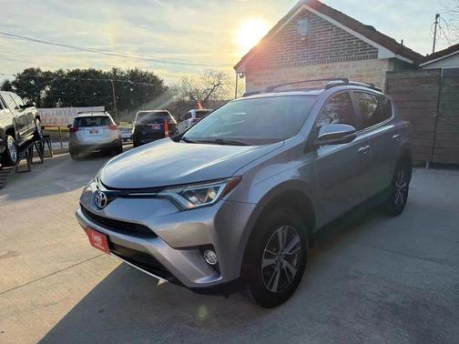 2016 Toyota RAV4 XLE