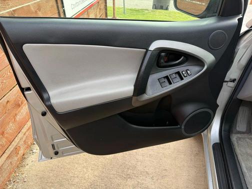 2012 Toyota RAV4 Sport