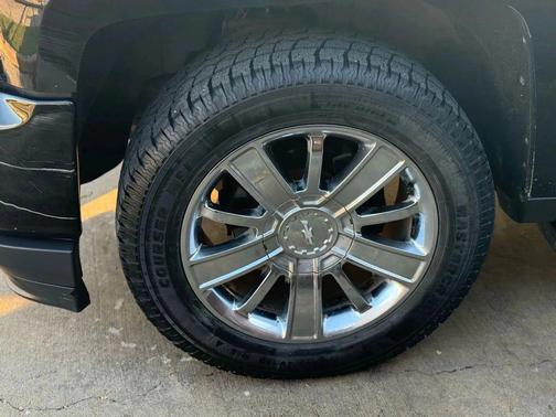 2017 Chevrolet Silverado 1500 High Country